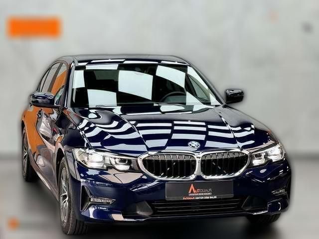 Blau metallic Gebraucht 2021 BMW 320 Advantage | 31.830 € (Fairer Preis) - Bild 1/4