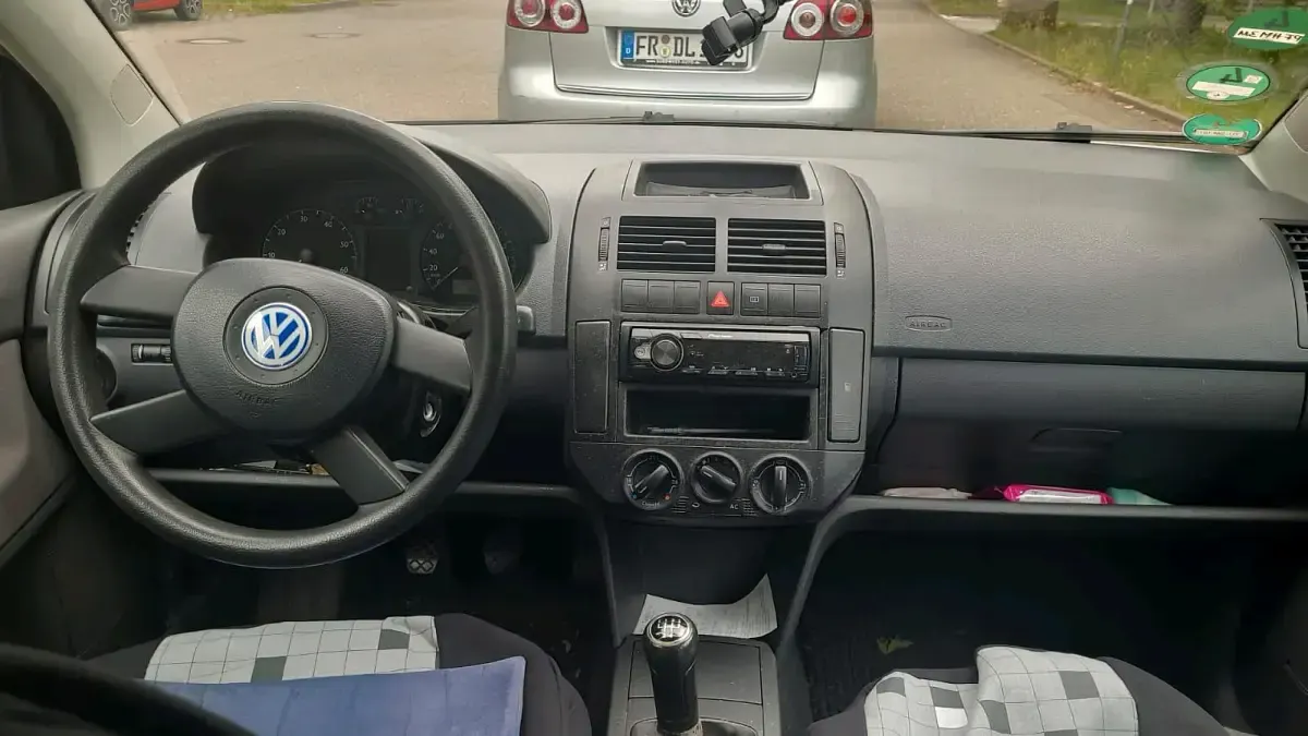 Gebraucht VW Polo 64 PS (47 kW) 2002 Grau Limousine