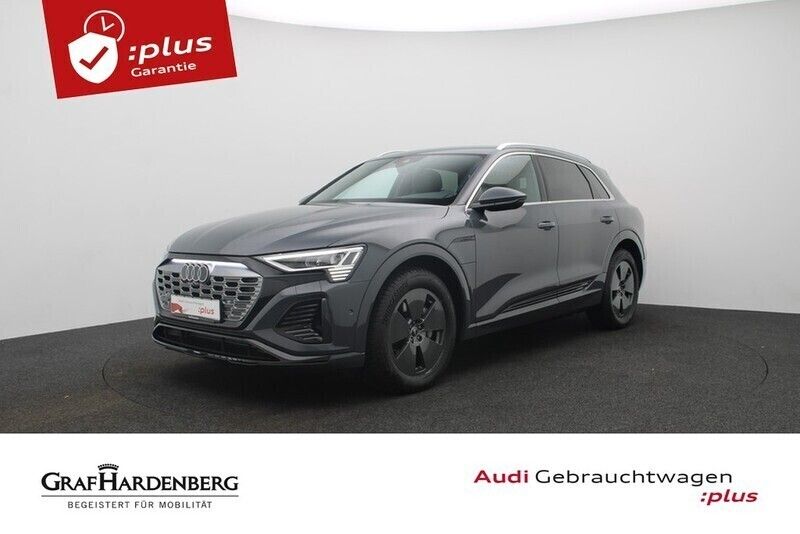 Grau Gebraucht 2024 Audi Q8 e-tron S-Line SUV | 75.980 € - Bild 1/4