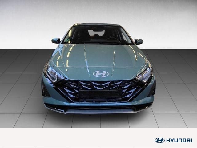 Gebraucht Hyundai i20 Select 101 PS (74 kW) 2025 Gruen Kleinwagen