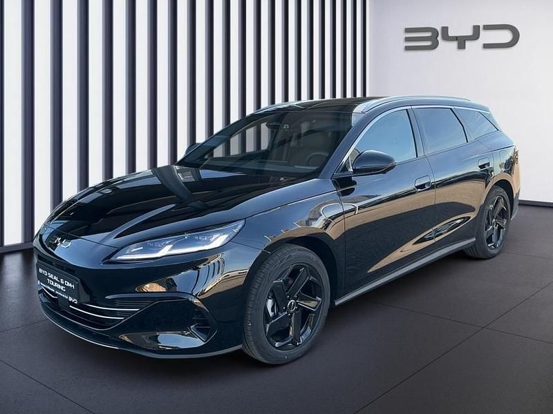 Neu BYD Seal Comfort 212 PS (155 kW) 2025 Schwarz