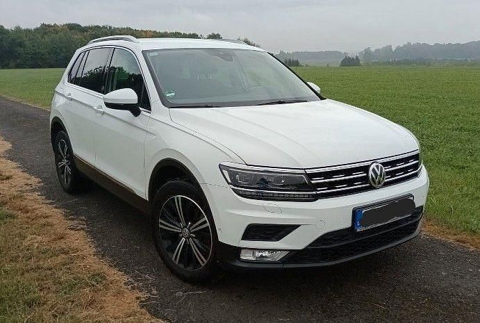 Weiß Gebraucht 2017 VW Tiguan Sound SUV | 15.600 € (Fairer Preis) - Bild 1/4