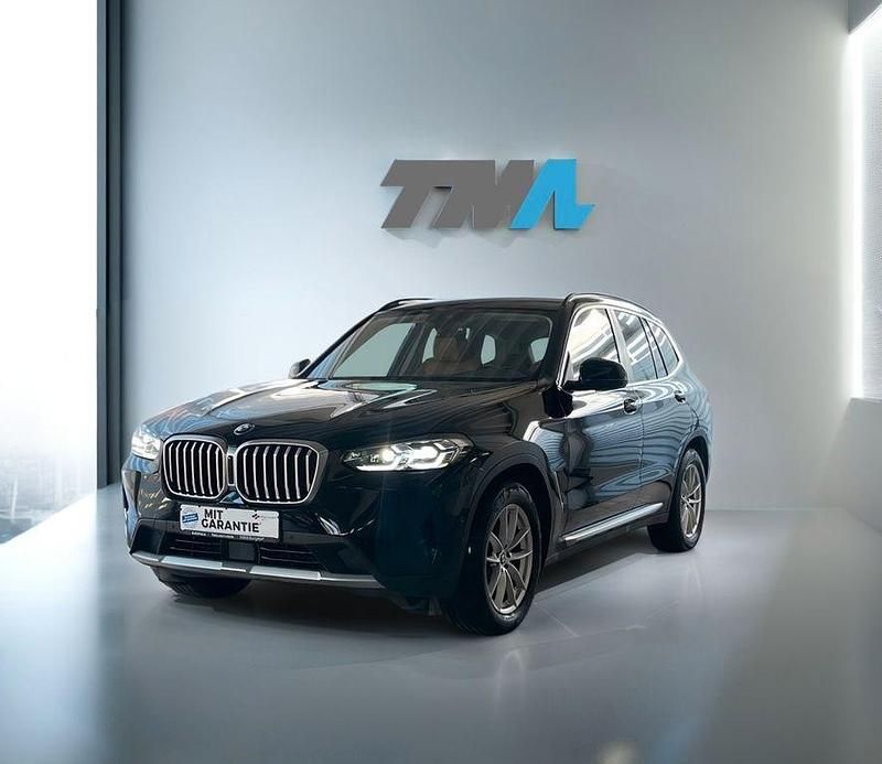 Schwarz Gebraucht 2022 BMW X3 Sport Line SUV | 33.299 € (Guter Preis) - Bild 1/4
