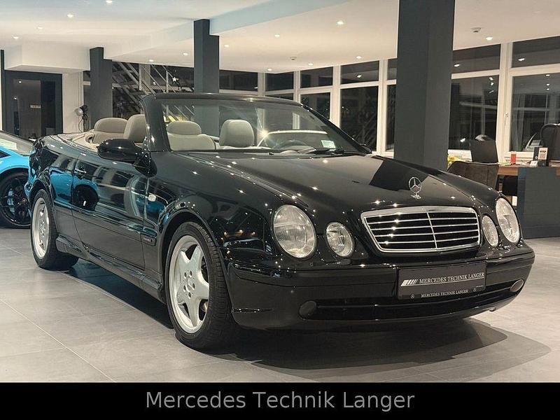 Schwarz Gebraucht 1999 Mercedes CLK200 AMG Cabrio | 9.999 € (Teuer) - Bild 1/4