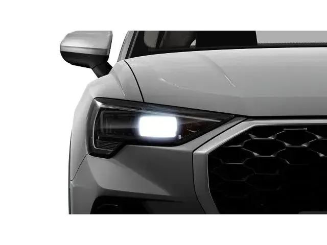 Gebraucht Audi Q3 Sportback Ambiente 150 PS (110 kW) 2023 Ibisweiß SUV
