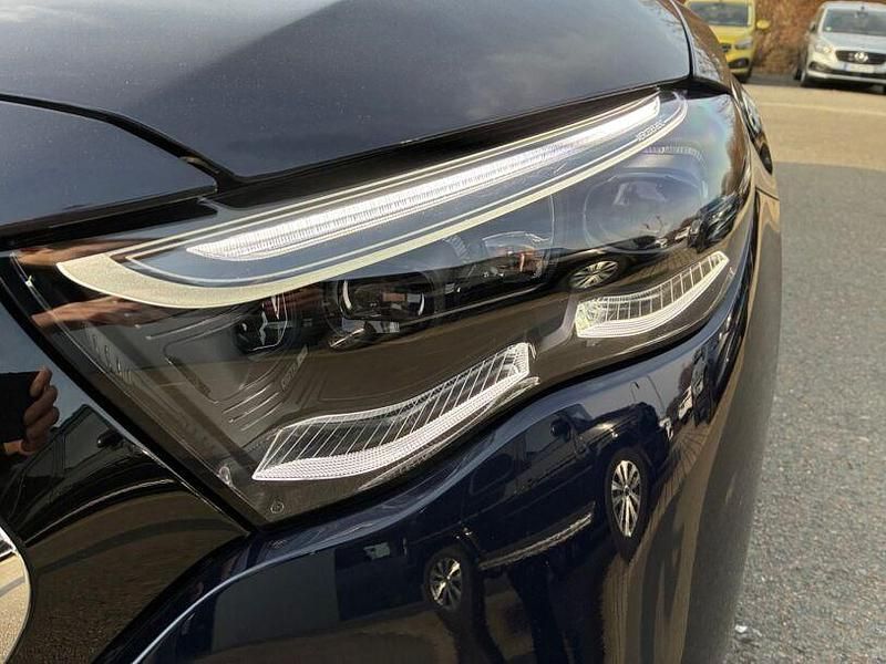 Gebraucht Mercedes E220 Avantgarde 197 PS (144 kW) 2025 Blau Limousine