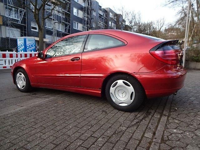 Gebraucht Mercedes C180 129 PS (94 kW) 2001 Orange