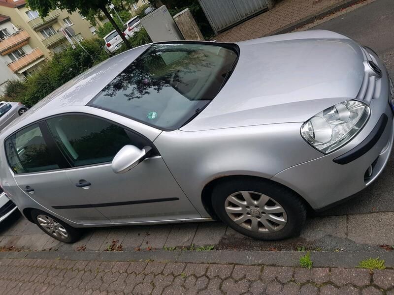 Silber Gebraucht 2004 VW Golf V Kleinwagen | 2.800 € (Fairer Preis) - Bild 1/4