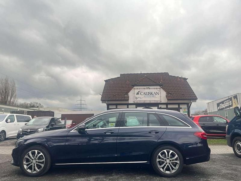 Cavansitblau metalliclack Gebraucht 2016 Mercedes C220 Kombi | 8.750 € (Guter Preis) - Bild 1/4
