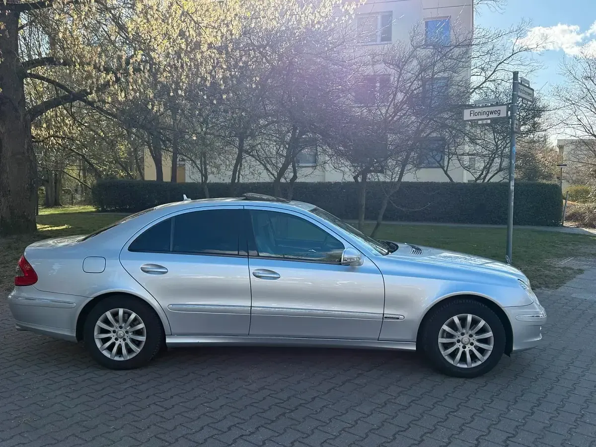Gebraucht Mercedes 280 Elegance 190 PS (139 kW) 2008 Silber Limousine