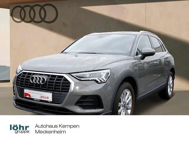Chronosgrau metallic Gebraucht 2022 Audi Q3 Ambiente SUV | 28.410 € (Guter Preis) - Bild 1/4