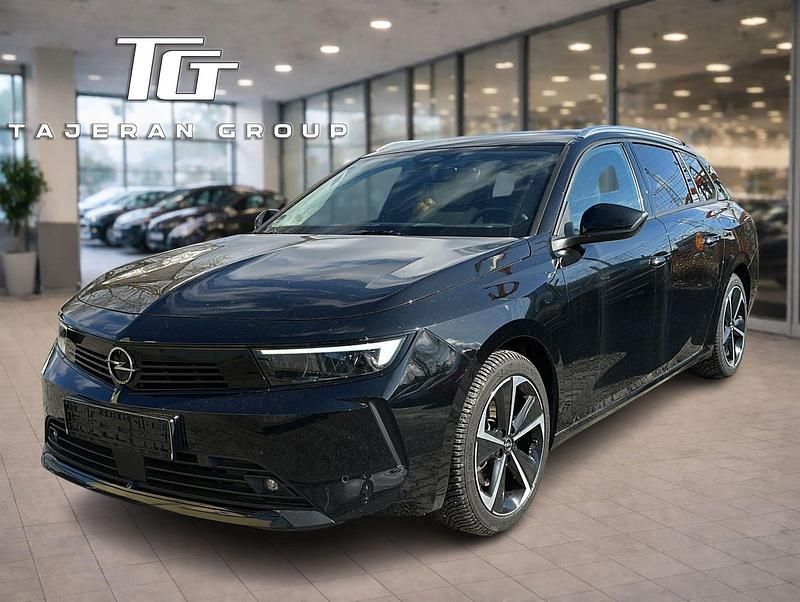 Gebraucht Opel Astra Elegance 131 PS (96 kW) 2024 Schwarz Kombi