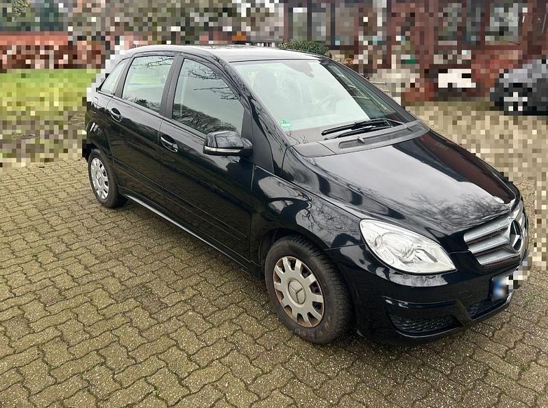 Gebraucht Mercedes B170 115 PS (84 kW) 2008 Schwarz Van / Kleinbus
