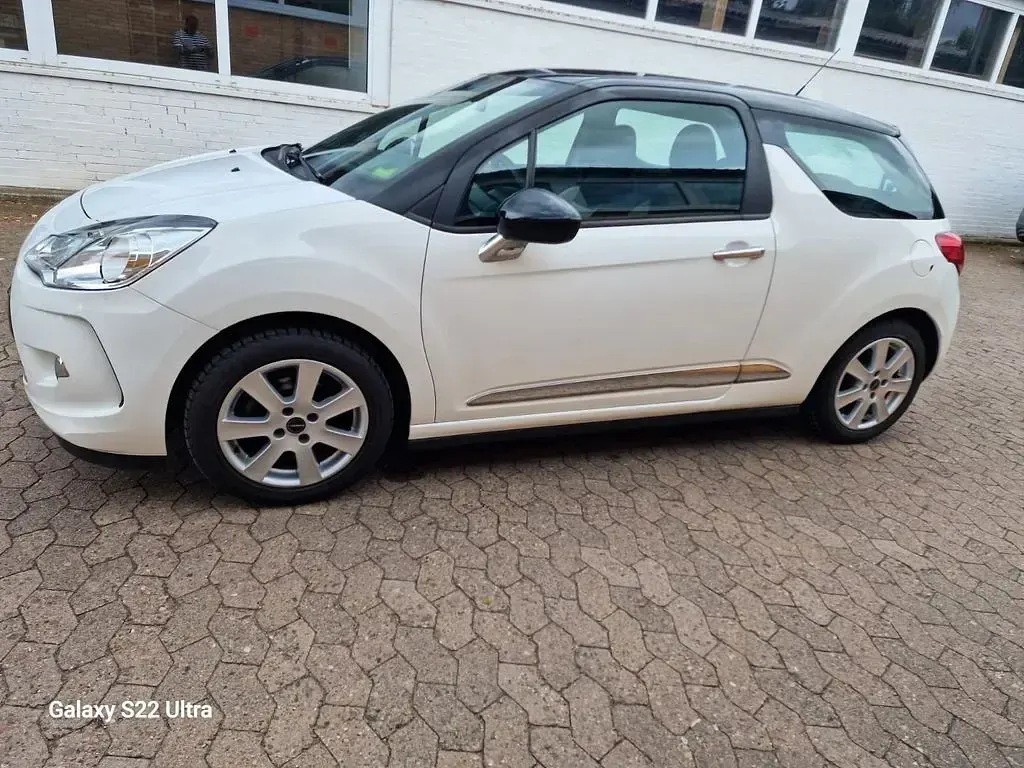 Gebraucht Citroën DS3 Chic 95 PS (69 kW) 2012 Kleinwagen