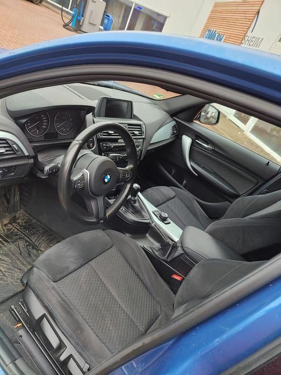 Gebraucht BMW 118 M Sport 136 PS (100 kW) 2016 Blau Kleinwagen