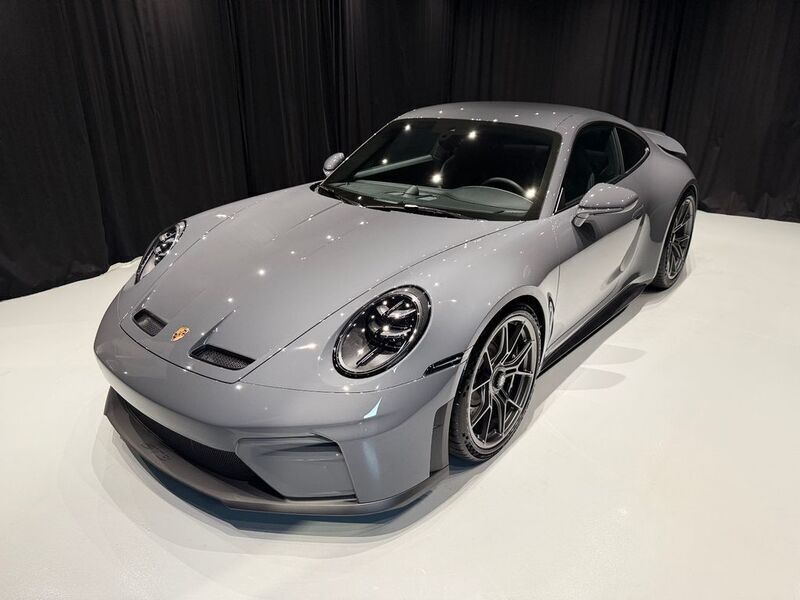 Neu Porsche 992 510 PS (375 kW) 2025 Grau