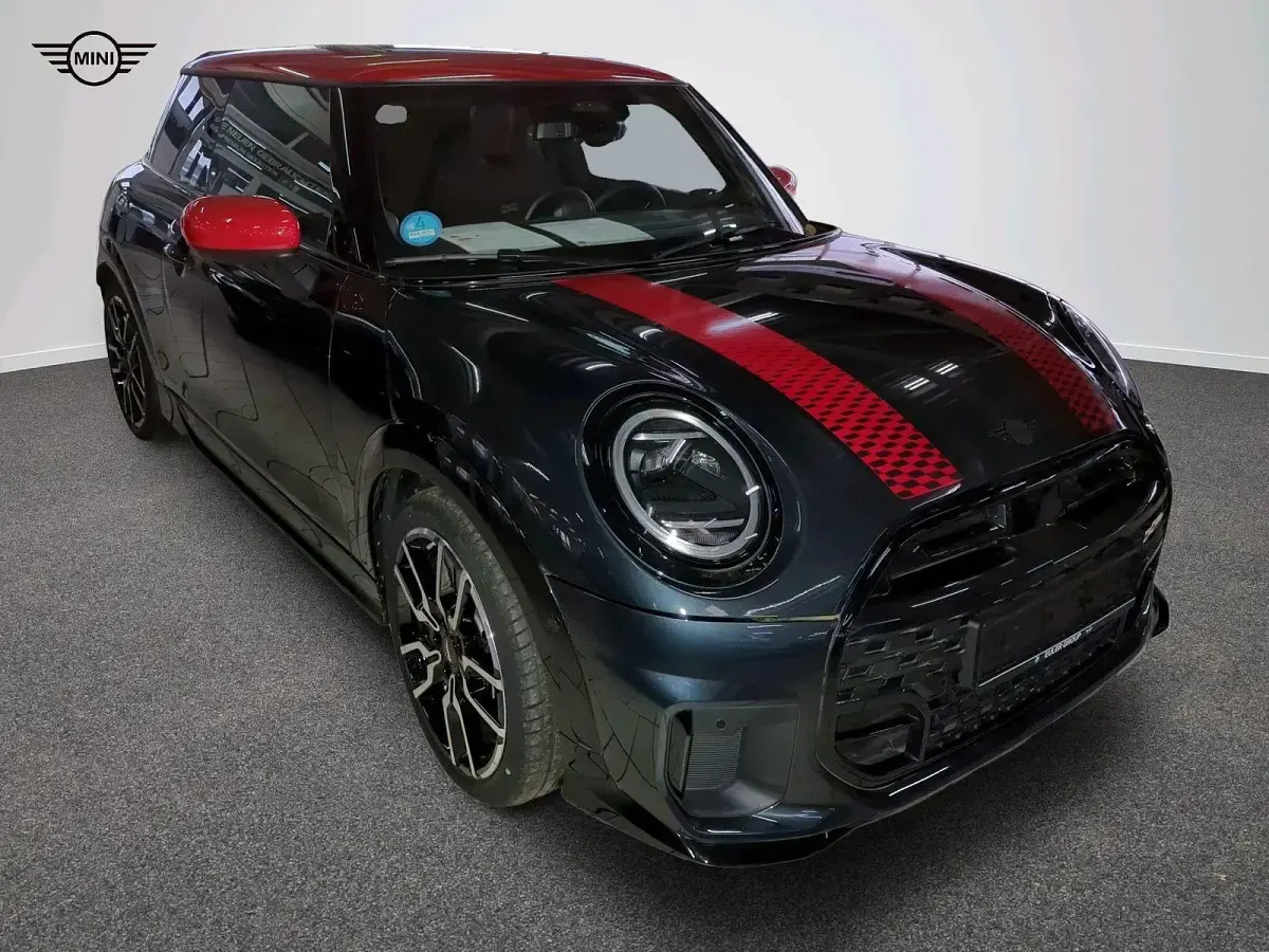 Używany Mini Cooper S 204 KM (150 kW) 2024 Szary Hatchback
