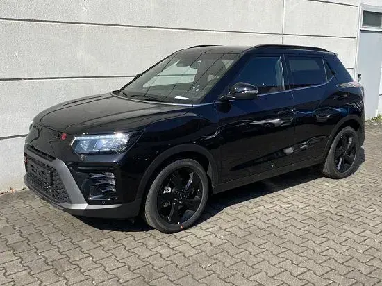 Neu KGM Tivoli 163 PS (119 kW) 2026 Space black metallic lak SUV