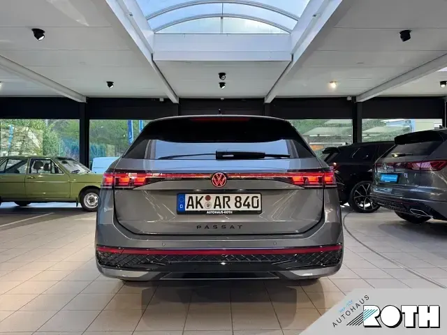 Gebraucht VW Passat IQ Drive 150 PS (110 kW) 2025 Grau Kombi
