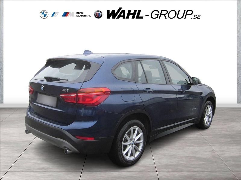 Gebraucht BMW X1 Advantage 192 PS (141 kW) 2017 Blau metallic SUV