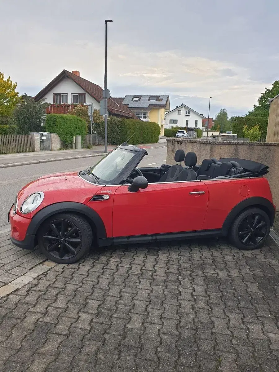Gebraucht Mini One Cabriolet 98 PS (72 kW) 2011 Rot Cabrio