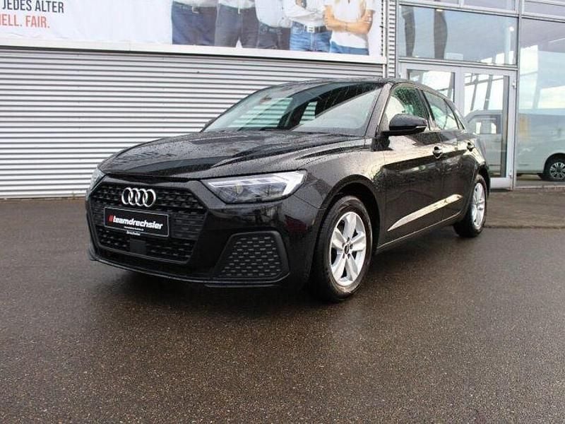 Gebraucht Audi A1 Advanced 95 PS (69 kW) 2023 Schwarz SUV