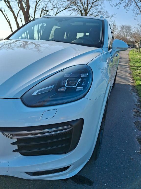 Gebraucht Porsche Cayenne GTS 441 PS (324 kW) 2016 Weiß SUV
