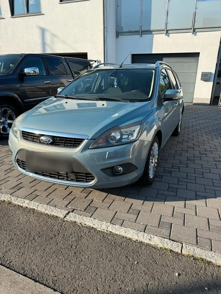 Gebraucht Ford Focus Ambiente 109 PS (80 kW) 2008 Blau Kombi