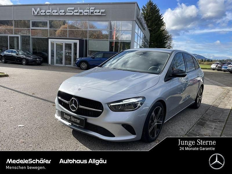 Lack hightechsilber Gebraucht 2024 Mercedes B220 Progressive Van / Kleinbus | 34.570 € (Superpreis) - Bild 1/4