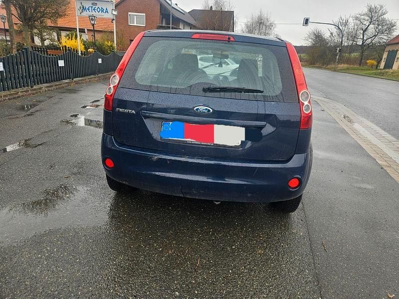 Gebraucht Ford Fiesta Basis 60 PS (44 kW) 2008 Kleinwagen