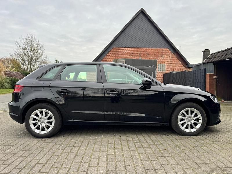 Gebraucht Audi A3 110 PS (80 kW) 2015 Schwarz Kombi