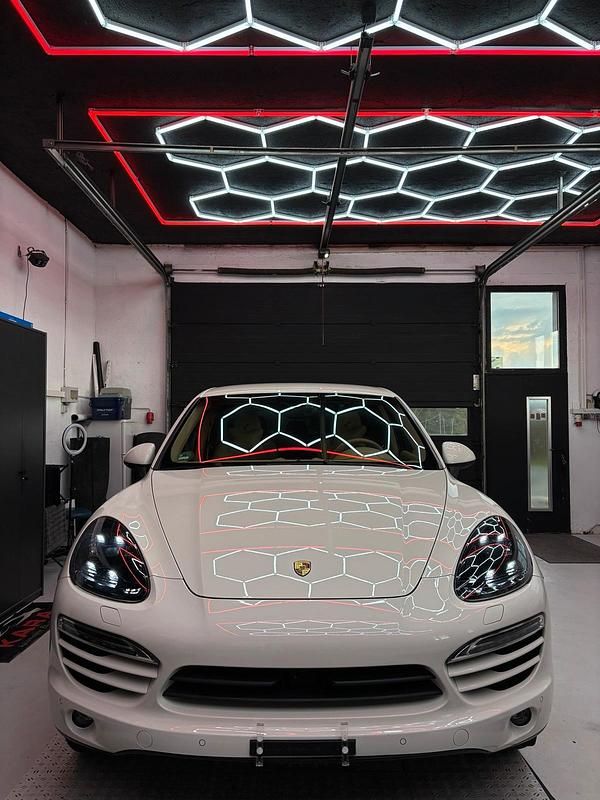 Gebraucht Porsche Cayenne 245 PS (180 kW) 2011 Weiß SUV