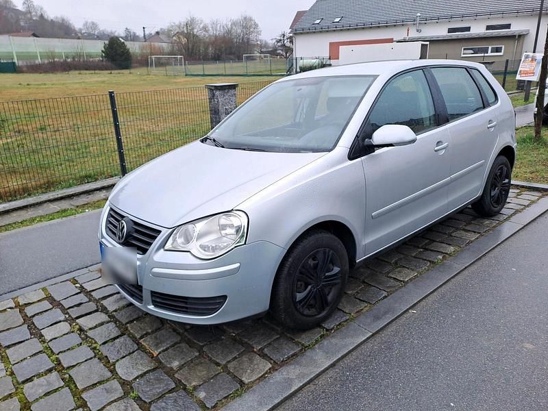 Gebraucht VW Polo 63 PS (46 kW) 2006 Silber Kleinwagen