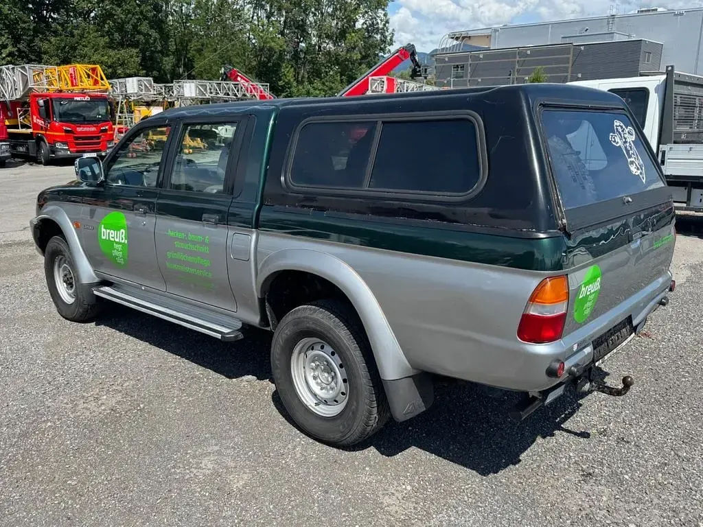 Gebraucht Mitsubishi L200 99 PS (72 kW) 2000 Grün Pickup