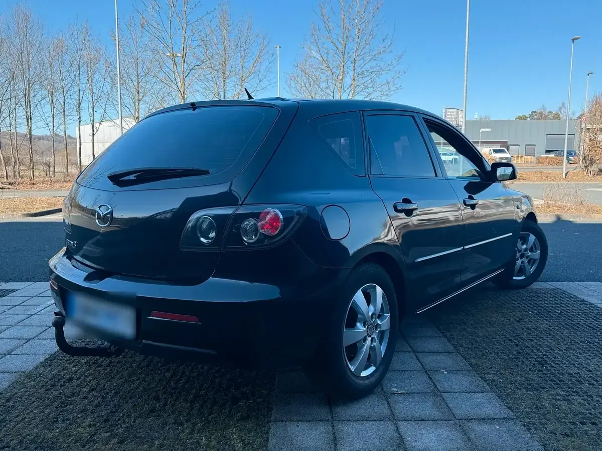 Brugt Mazda 3 105 HK (77 kW) 2006 Sort Hatchback