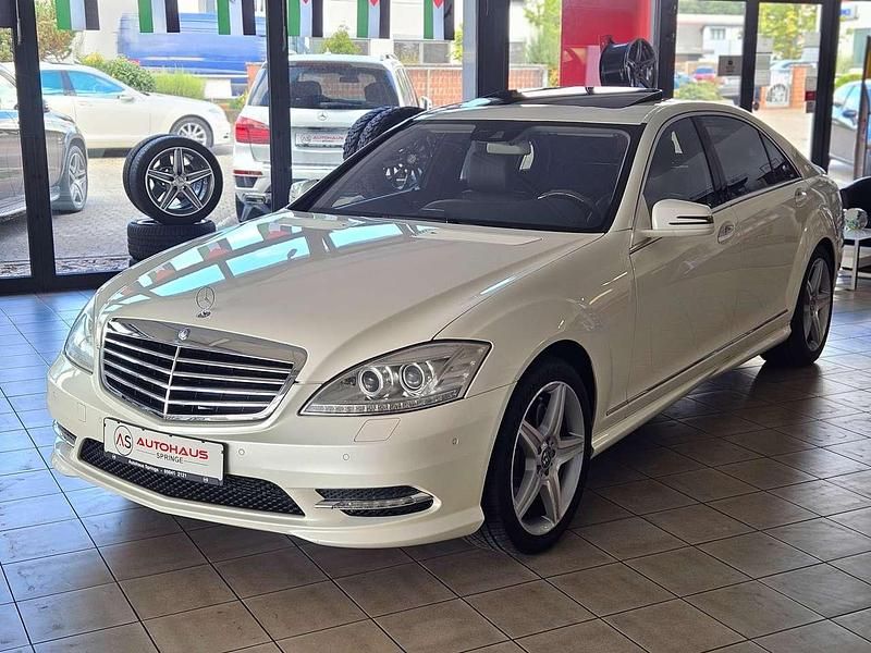 Diamant weiß Gebraucht 2011 Mercedes S500L AMG Limousine | 29.990 € - Bild 1/4