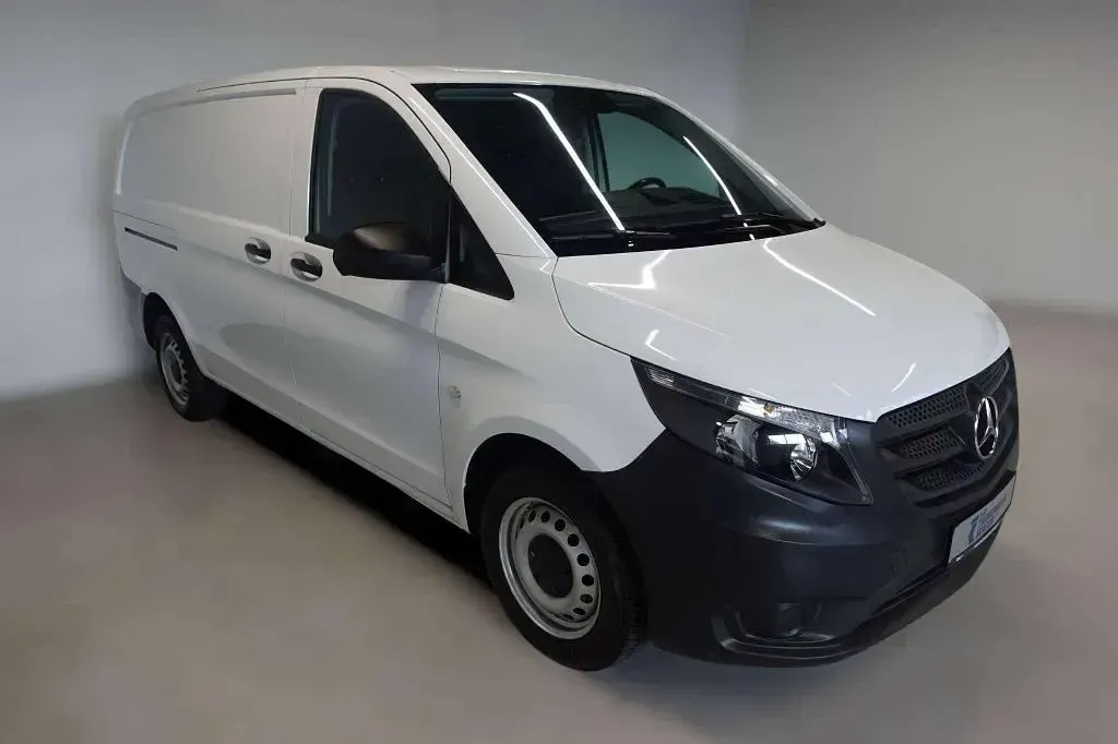 Gebraucht Mercedes Vito 136 PS (100 kW) 2022 Arktikweiss Van