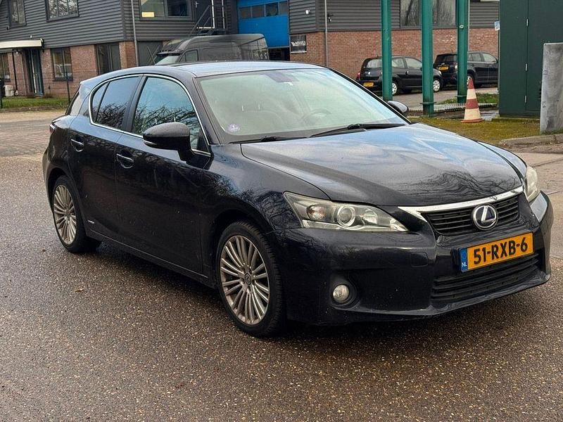 Gebraucht Lexus CT200h 99 PS (72 kW) 2011 Schwarz Limousine