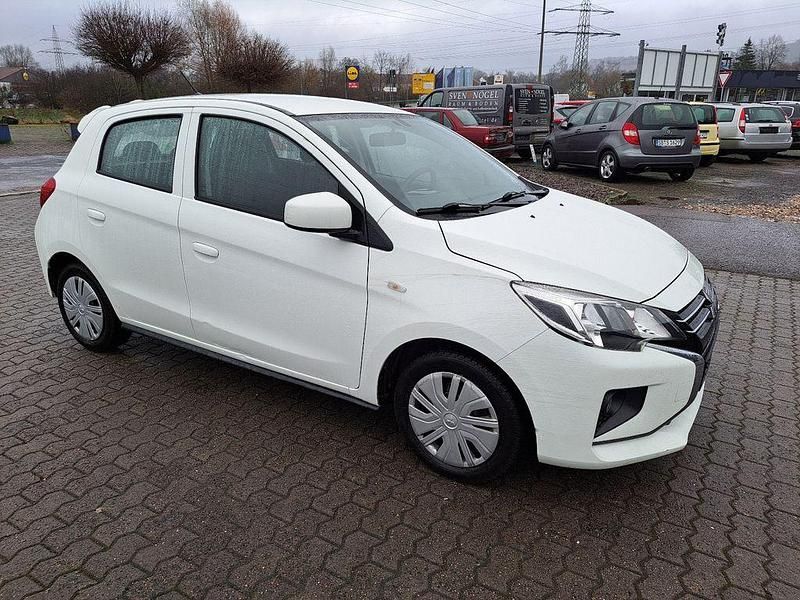 Weiß Gebraucht 2021 Mitsubishi Space Star Limousine | 8.690 € (Fairer Preis) - Bild 1/4