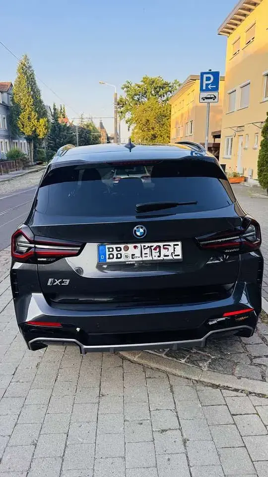Gebraucht BMW iX3 Impressive 210 kW (286 PS) 2023 Grau SUV