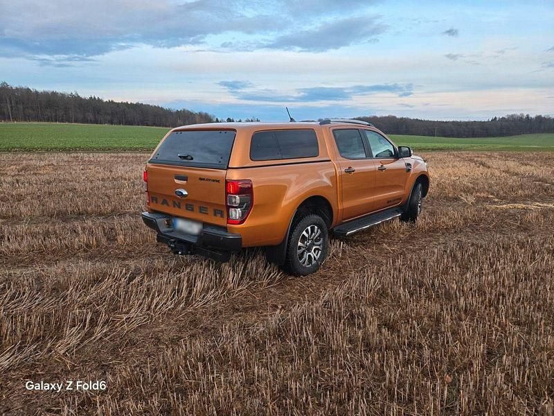 Gebraucht Ford Ranger Wildtrack 212 PS (155 kW) 2022 Orange Pickup