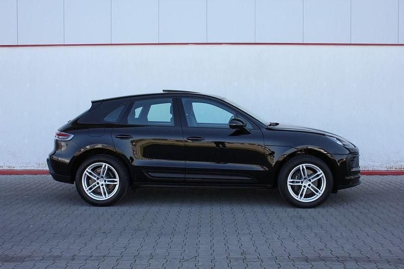 Gebraucht Porsche Macan 265 PS (194 kW) 2023 Schwarz SUV