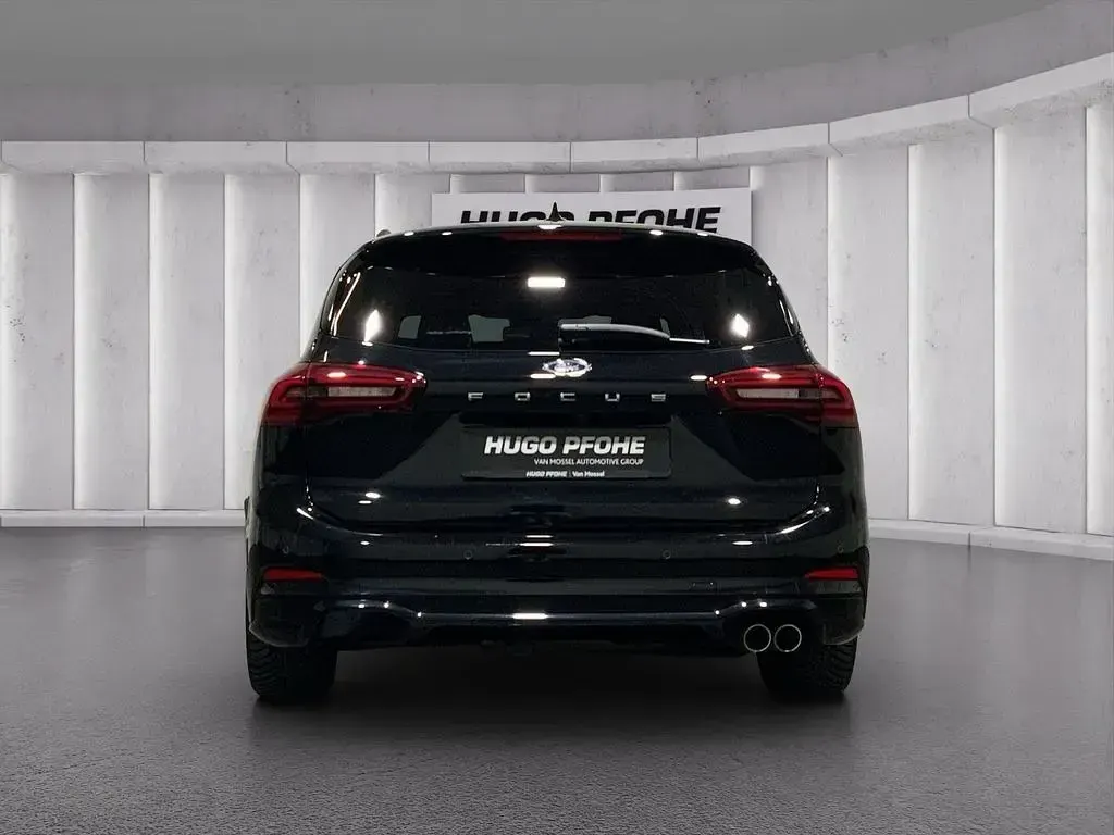 Gebraucht Ford Focus ST-Line X 116 PS (85 kW) 2024 Schwarz Limousine