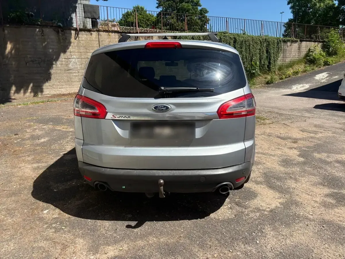Gebraucht Ford S-MAX Titanium 200 PS (147 kW) 2012 Grau Van / Kleinbus
