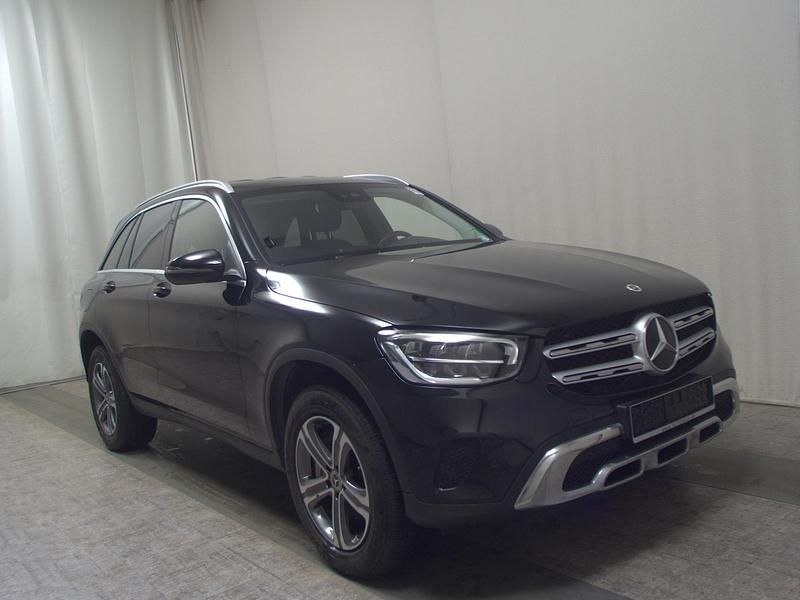 Gebraucht Mercedes GLC300e 320 PS (235 kW) 2021 Schwarz SUV