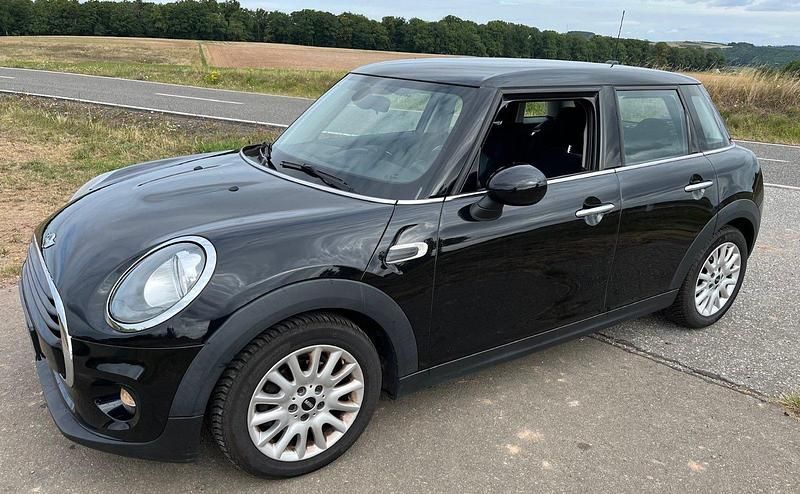 Schwarz Gebraucht 2016 Mini Cooper Countryman SUV | 7.000 € (Guter Preis) - Bild 1/4