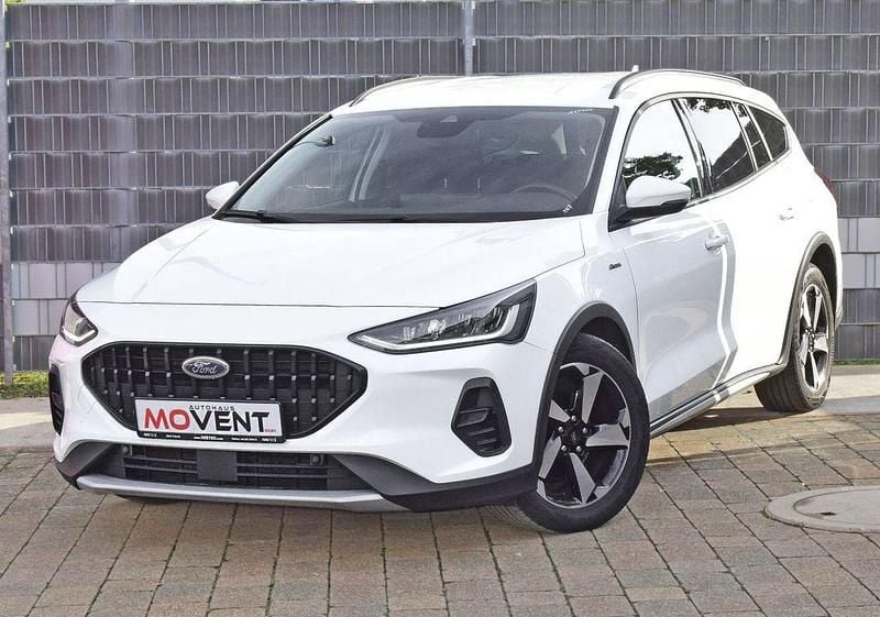 Gebraucht Ford Focus Active X 116 PS (85 kW) 2023 Weiß Limousine
