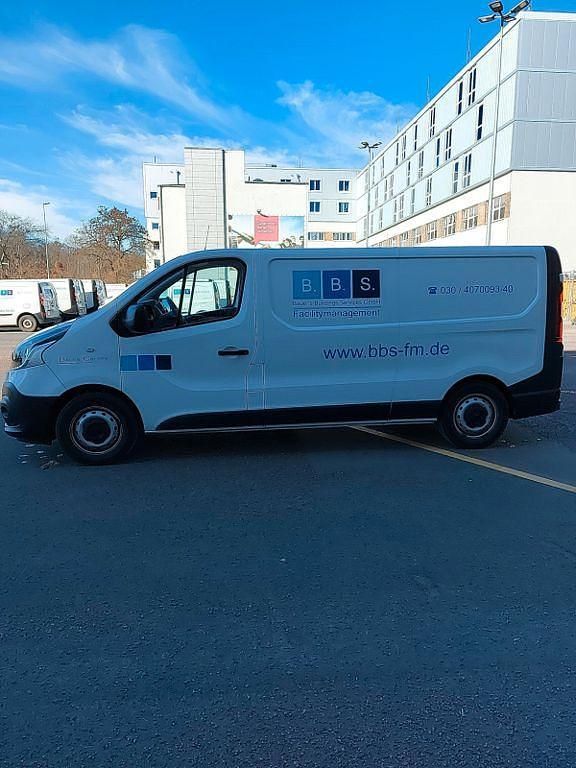 Gebraucht Renault Trafic 120 PS (88 kW) 2021 Weiß Van / Kleinbus