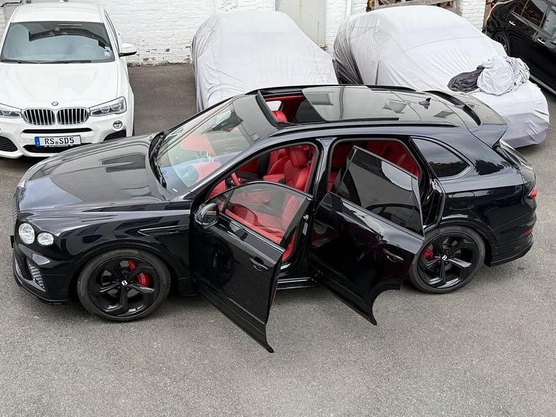 Schwarz Neu 2025 Bentley Bentayga SUV | 285.950 € - Bild 1/4