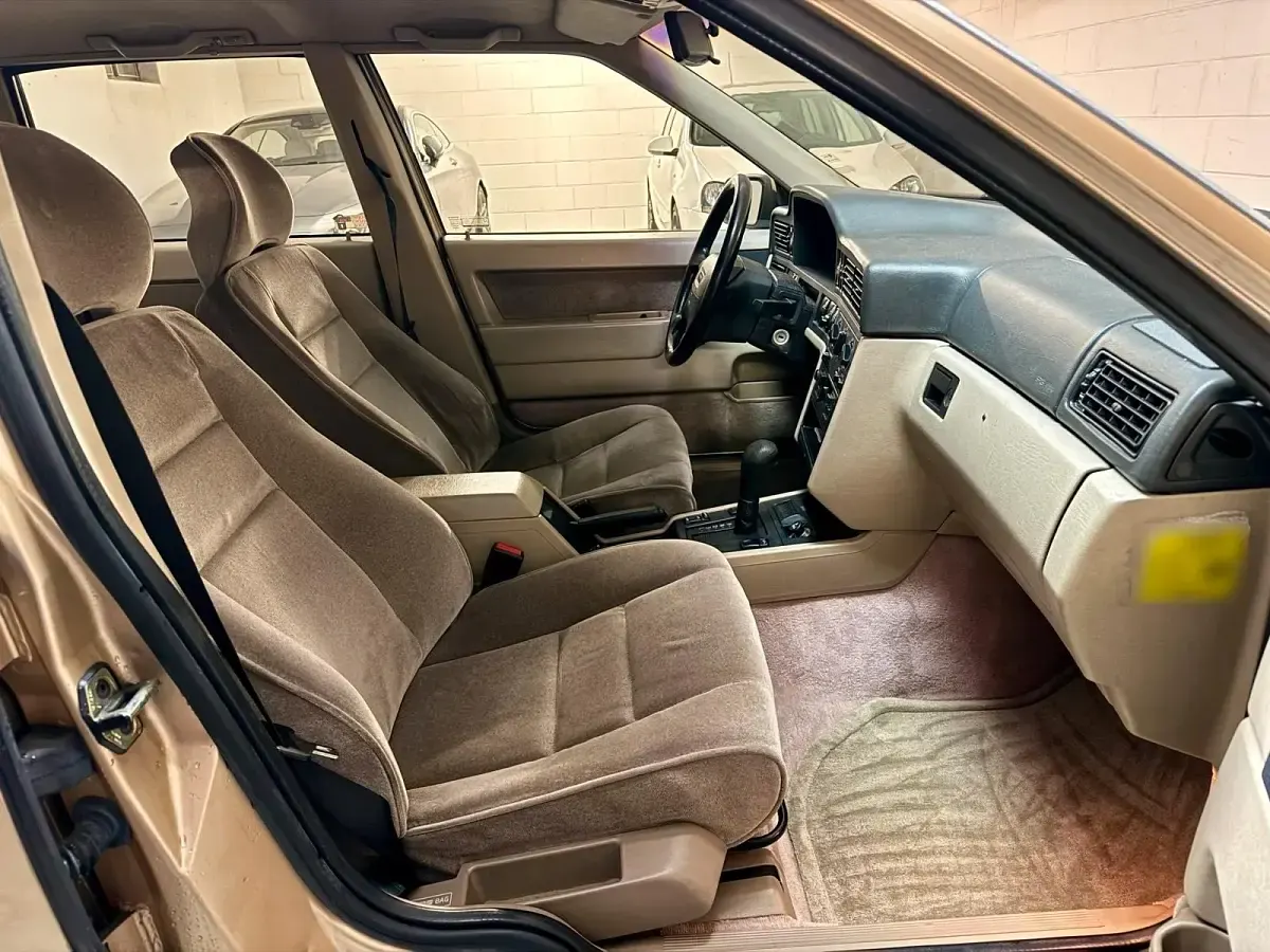 Gebraucht Volvo 850 93 PS (68 kW) 1995 Gold Limousine